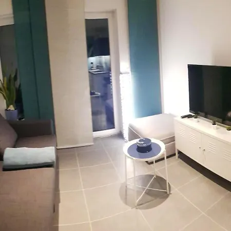 Comfortable In En Famenne 36 M² Terrace Apartment *